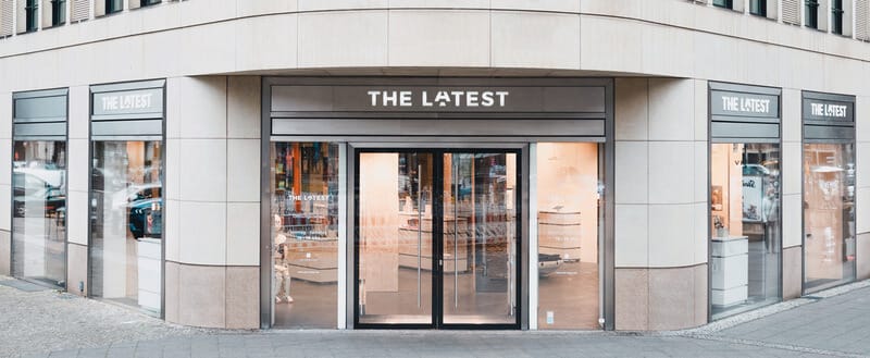 Die neueste Berliner Storefront, Berlin Kudamm, Soundsuit, Musik für den Einzelhandel